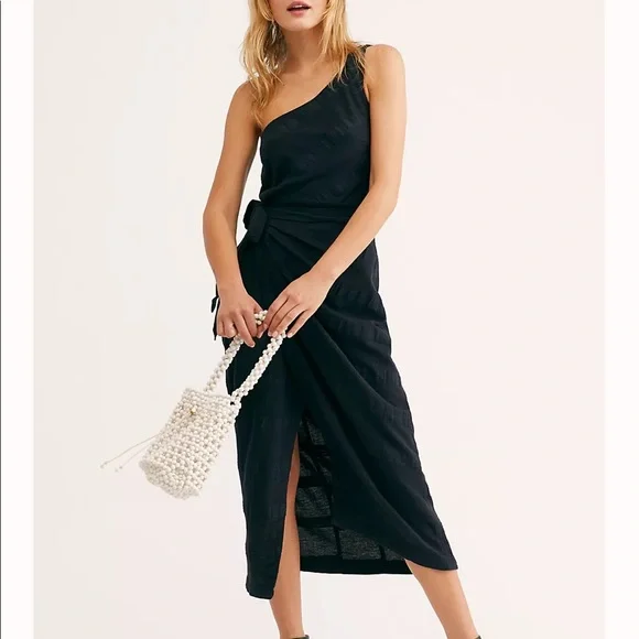 empire waist pleated midi dress CHARLOTTE PLEATED EMPIRE WAIST PUFF SLEEVE MIDI DRESS